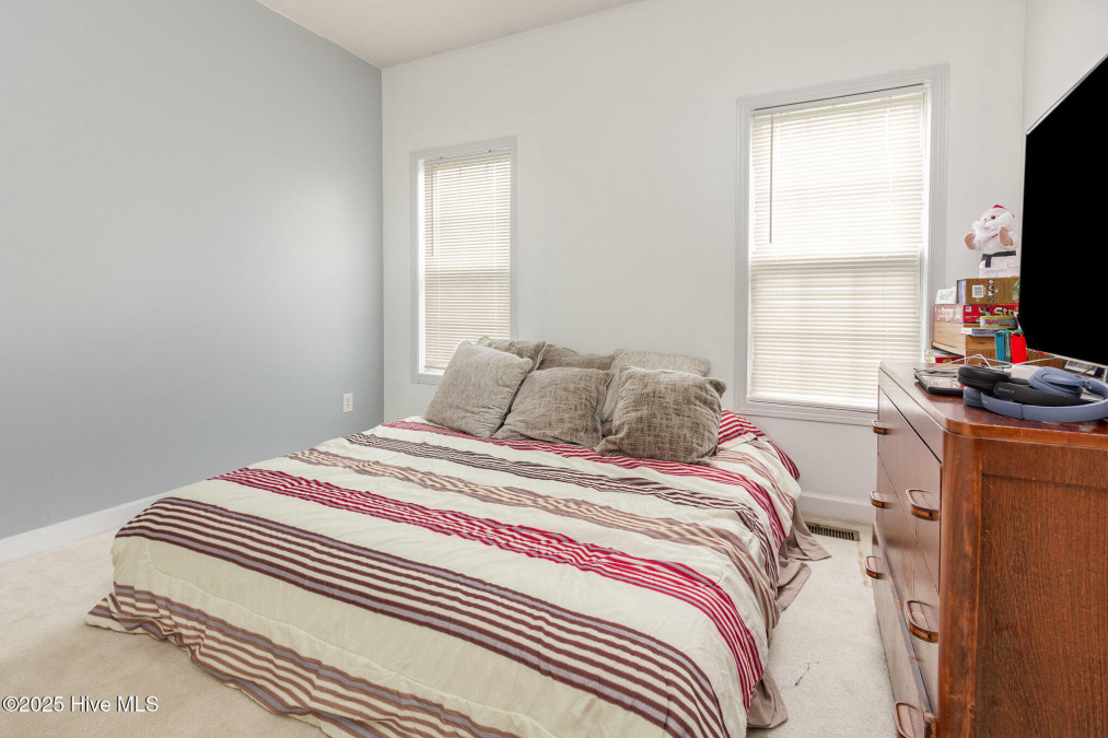 2708 Franciscan Dr Fayetteville, NC 28306