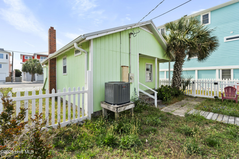 628 Fort Fisher Blvd Kure Beach, NC 28449