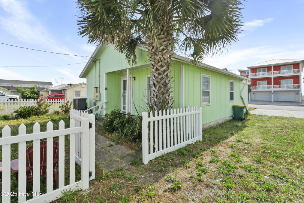 628 Fort Fisher Blvd Kure Beach, NC 28449