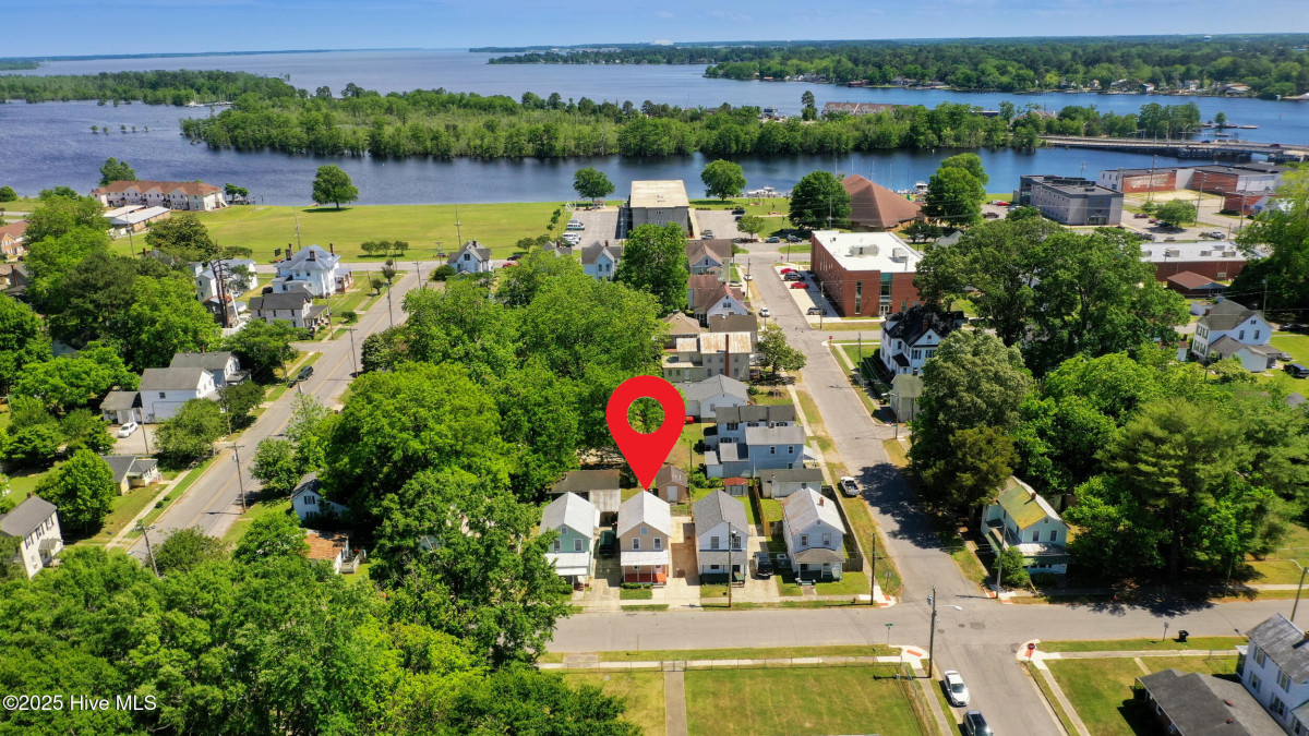 804 Second St Elizabeth City, NC 27909
