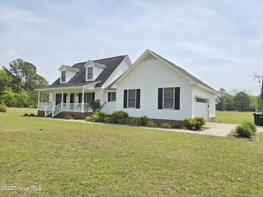 216 Chesters Rd Roseboro, NC 28382