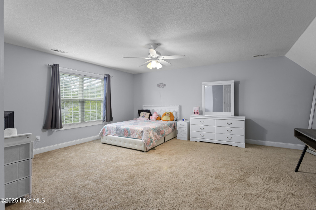 601 Brunswick Dr Jacksonville, NC 28546