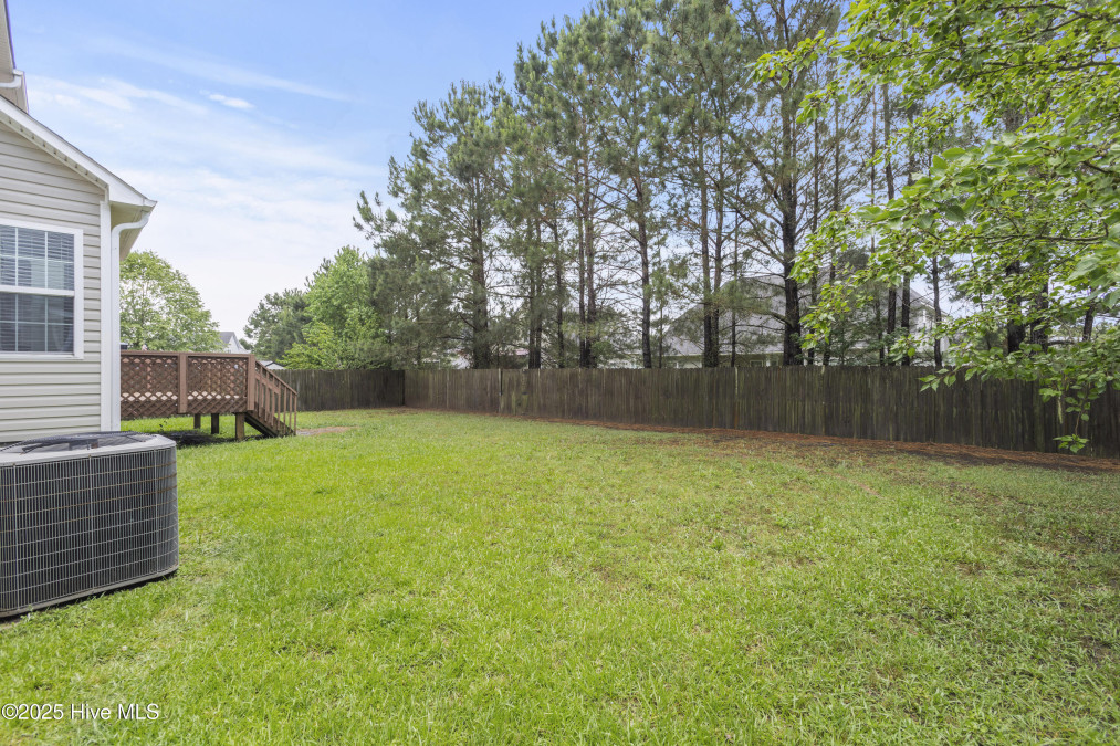 601 Brunswick Dr Jacksonville, NC 28546