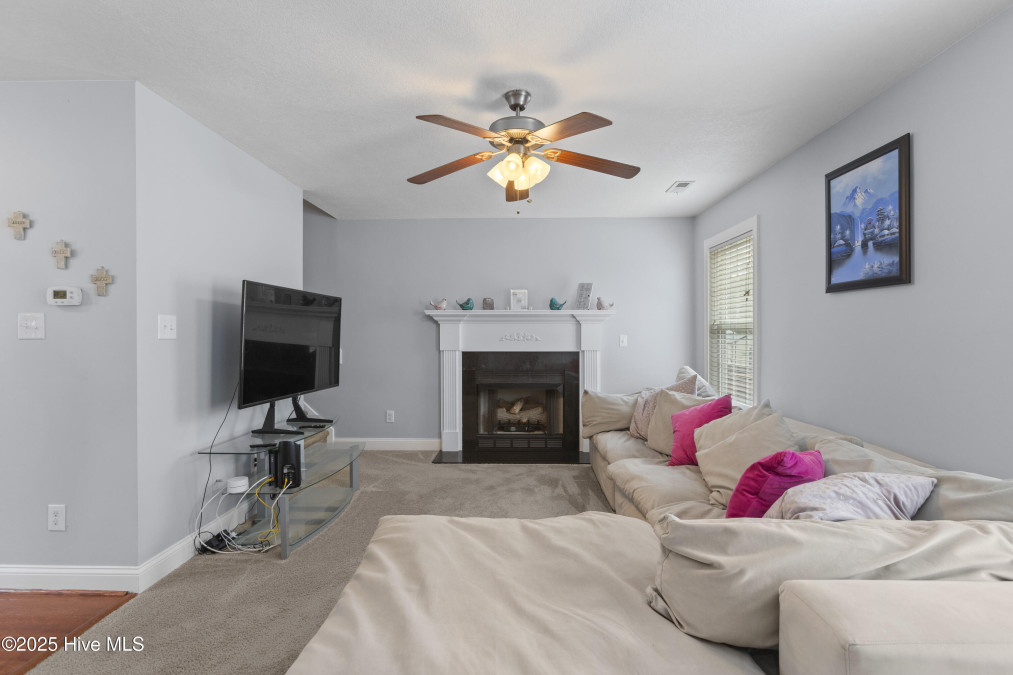 601 Brunswick Dr Jacksonville, NC 28546