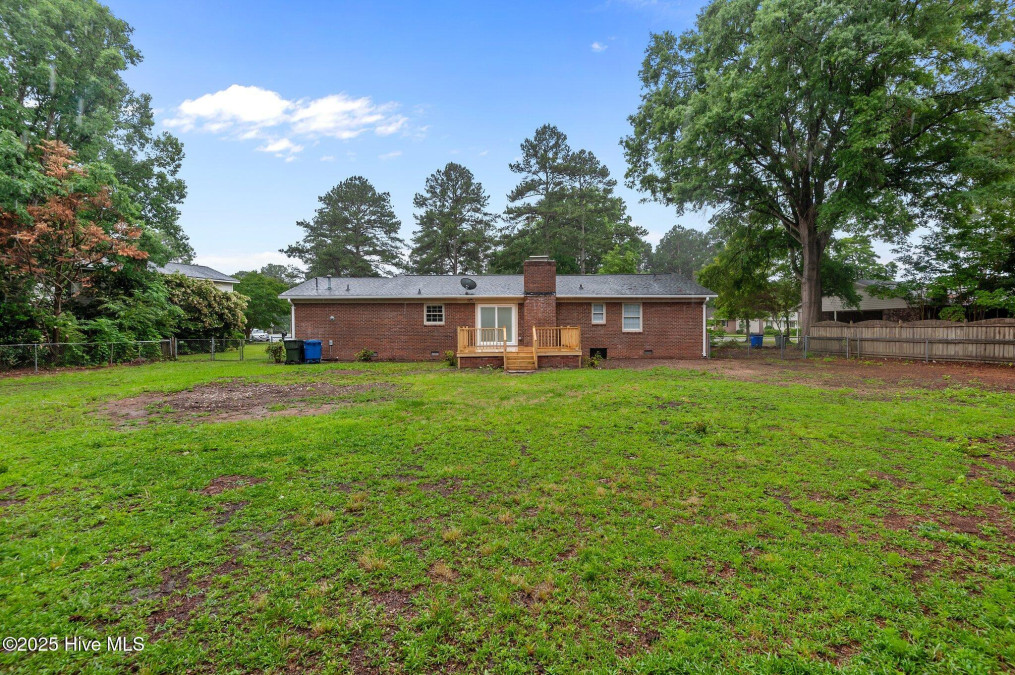 107 Tuckahoe Dr Greenville, NC 27858