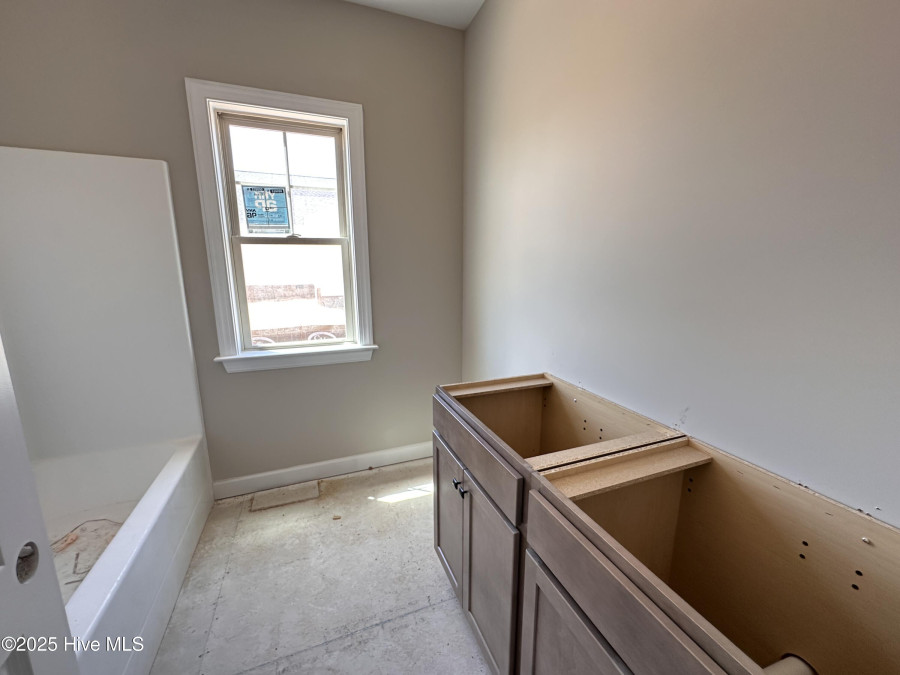 112 Royal Ave Selma, NC 27576
