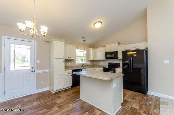 421 Windermere Rd Hubert, NC 28539
