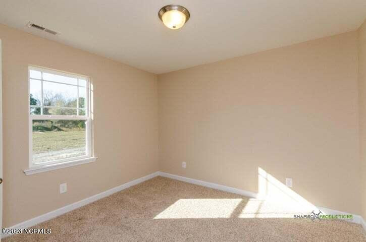 421 Windermere Rd Hubert, NC 28539