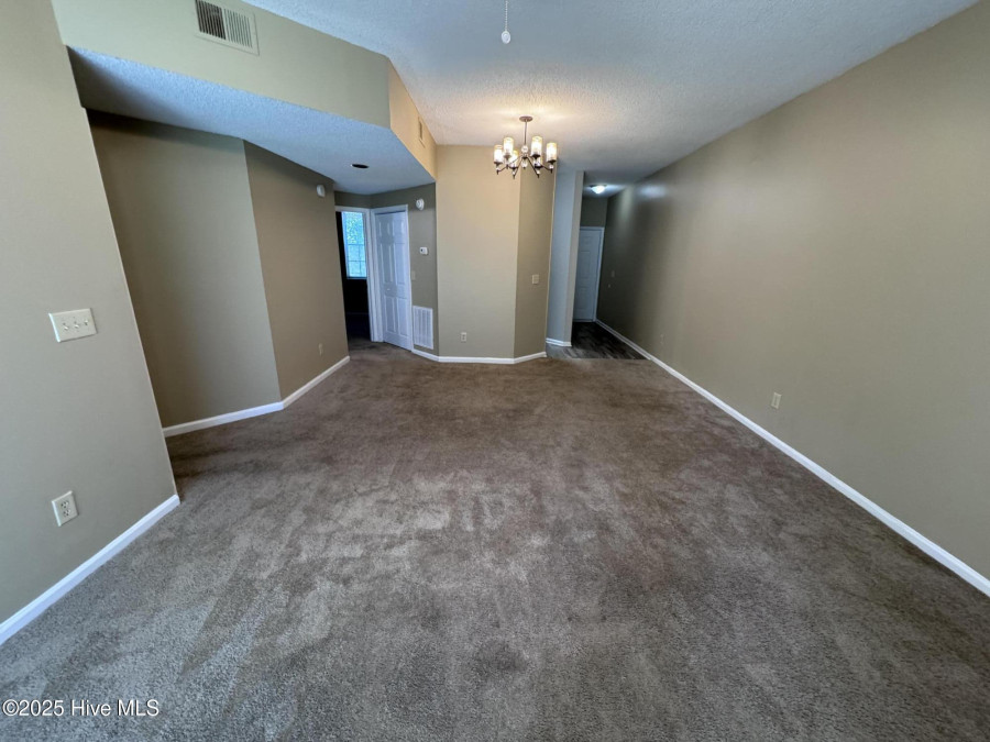 4240 Wilshire Blvd Wilmington, NC 28403