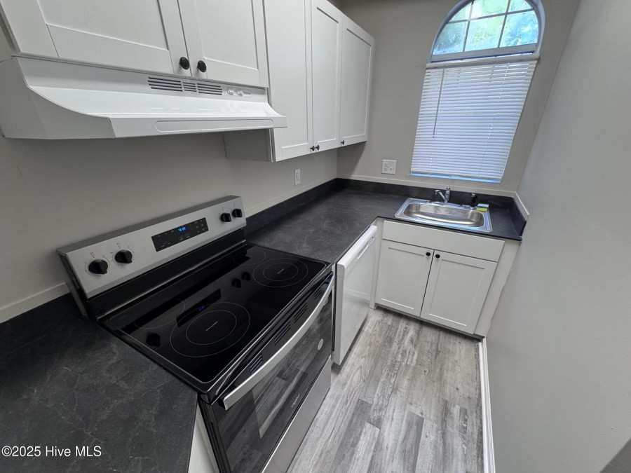 4240 Wilshire Blvd Wilmington, NC 28403