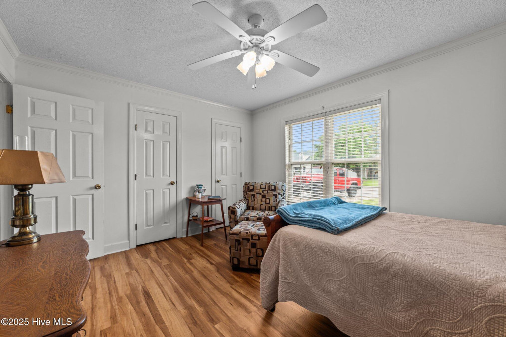198 Emily Dr Winterville, NC 28590