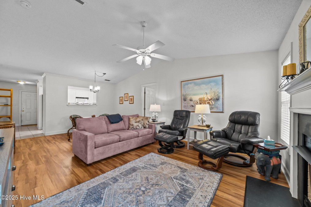 198 Emily Dr Winterville, NC 28590