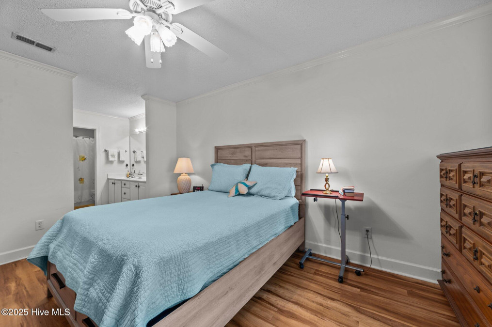 198 Emily Dr Winterville, NC 28590