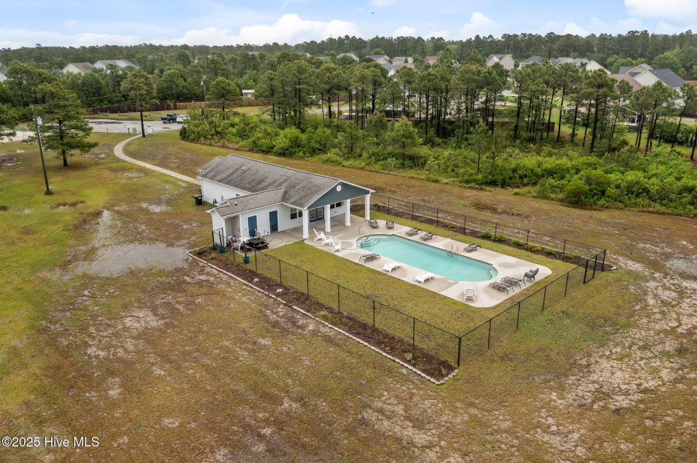 535 Aberdineshire Ct Hubert, NC 28539