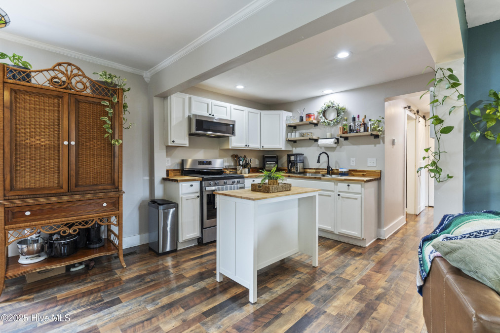 102 9th St Washington, NC 27889