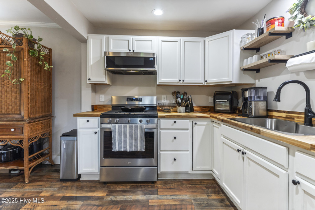 102 9th St Washington, NC 27889
