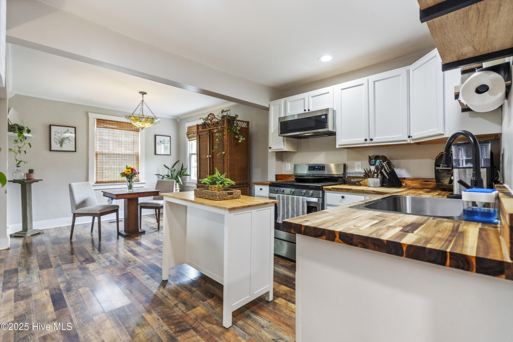 102 9th St Washington, NC 27889