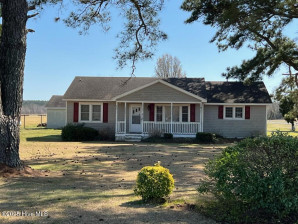 17 Wheat Patch Rd Belhaven, NC 27810