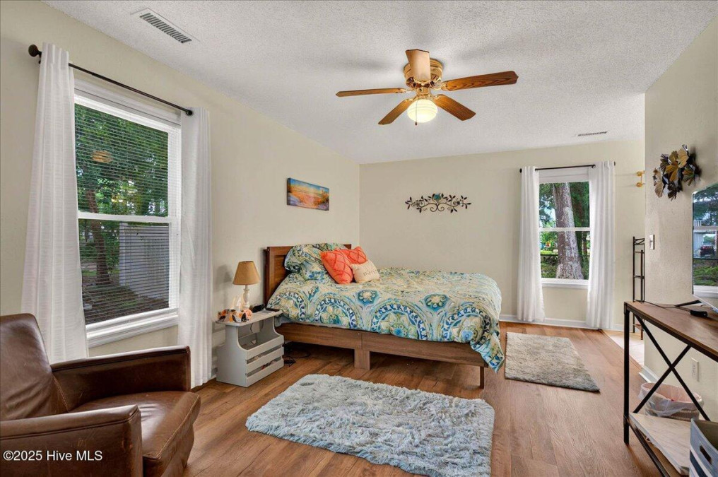 702 Shoreline Dr Sunset Beach, NC 28468