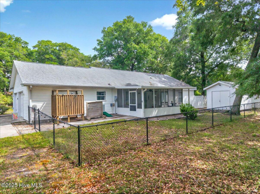 702 Shoreline Dr Sunset Beach, NC 28468