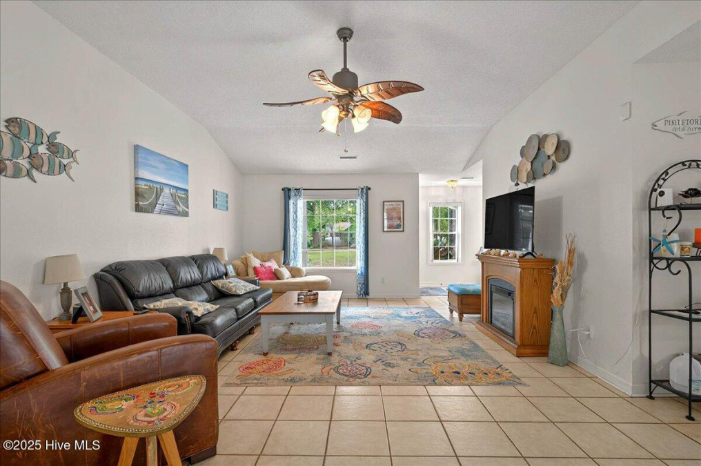 702 Shoreline Dr Sunset Beach, NC 28468