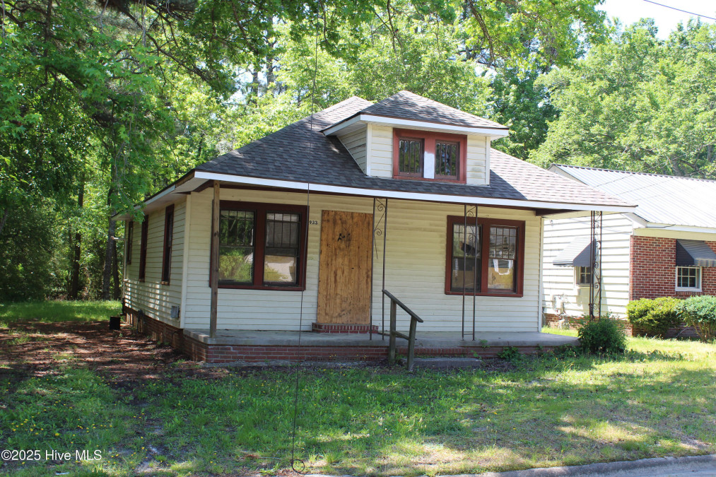 933 Tyan St Rocky Mount, NC 27801