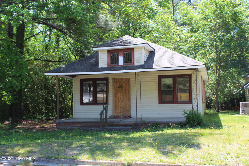 933 Tyan St Rocky Mount, NC 27801