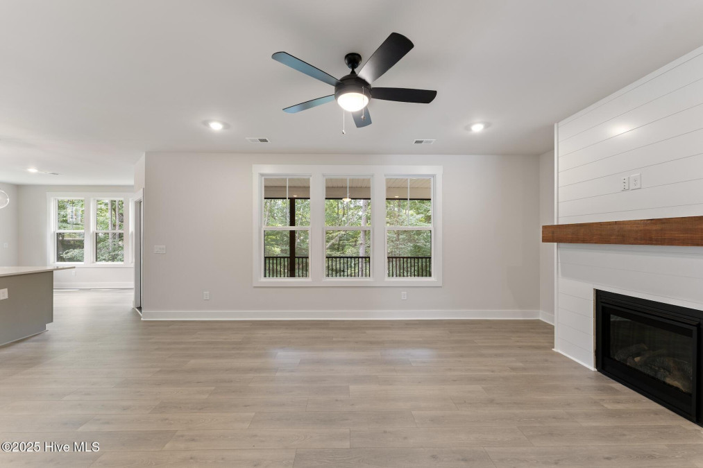 1061 Edenton Dr Calabash, NC 28467