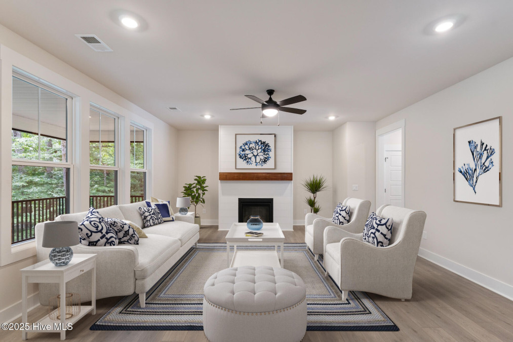 1061 Edenton Dr Calabash, NC 28467