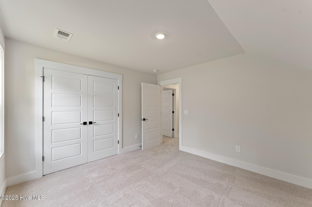 1061 Edenton Dr Calabash, NC 28467