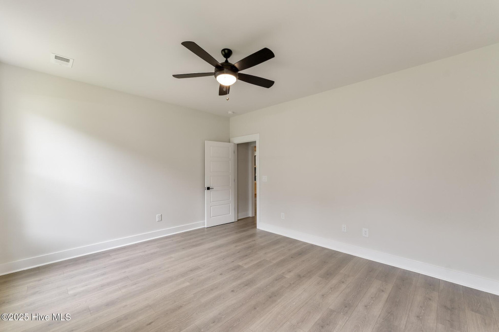 1061 Edenton Dr Calabash, NC 28467