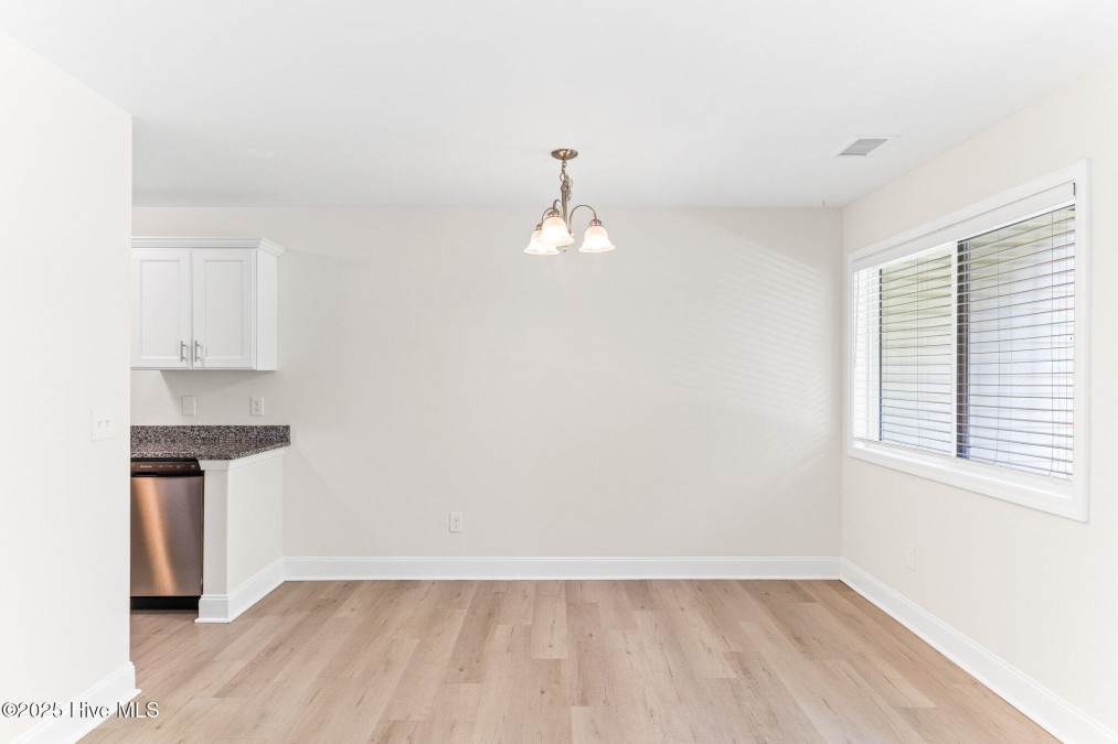 2036 Sloop Point Loop Rd Hampstead, NC 28443