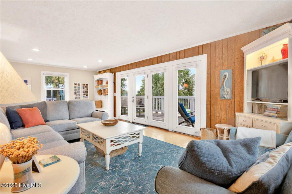 411 40th St Sunset Beach, NC 28468