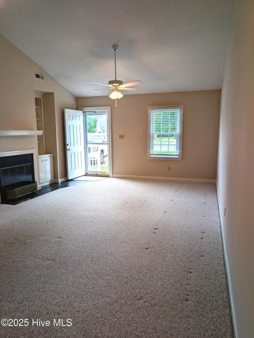 2610 Joel Ln Wilson, NC 27896
