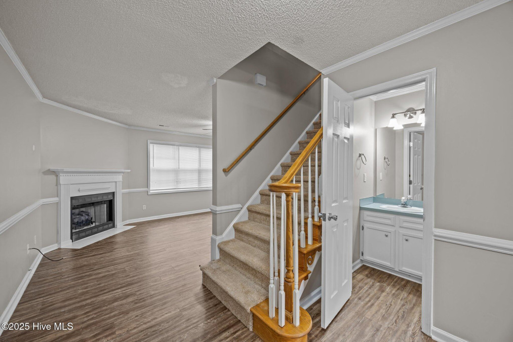3915 Sterling Pointe Dr Winterville, NC 28590