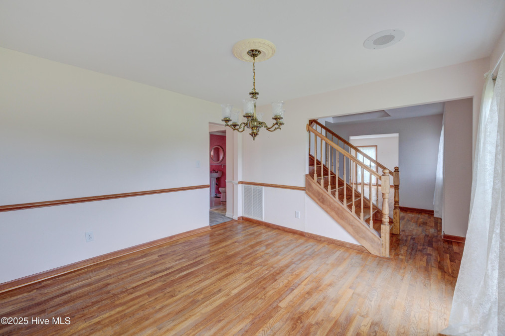 15554 Us Highway 421 Burgaw, NC 28425