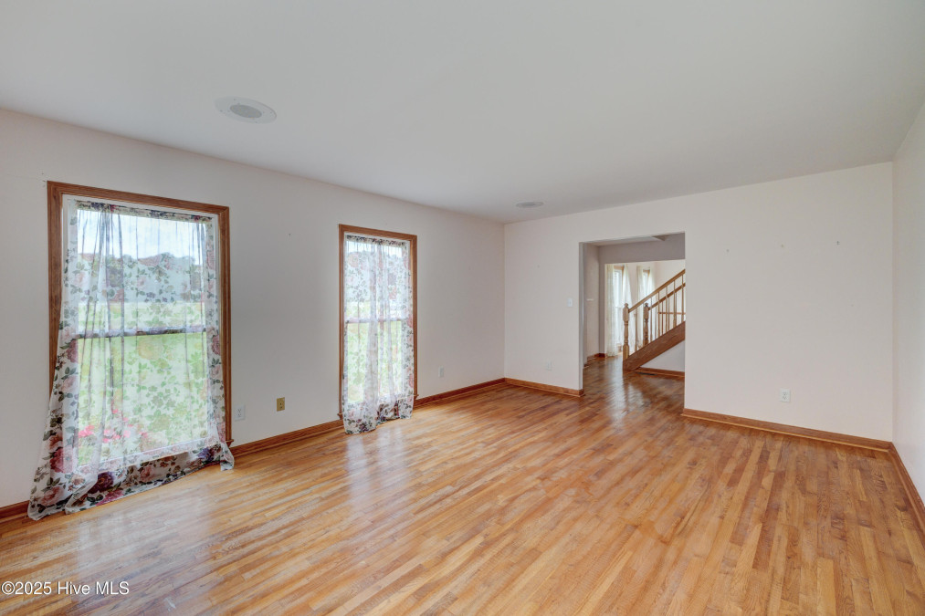 15554 Us Highway 421 Burgaw, NC 28425