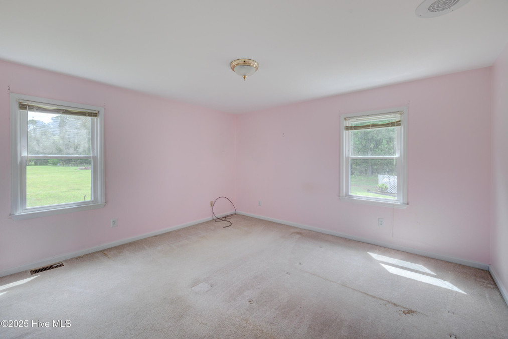 15554 Us Highway 421 Burgaw, NC 28425