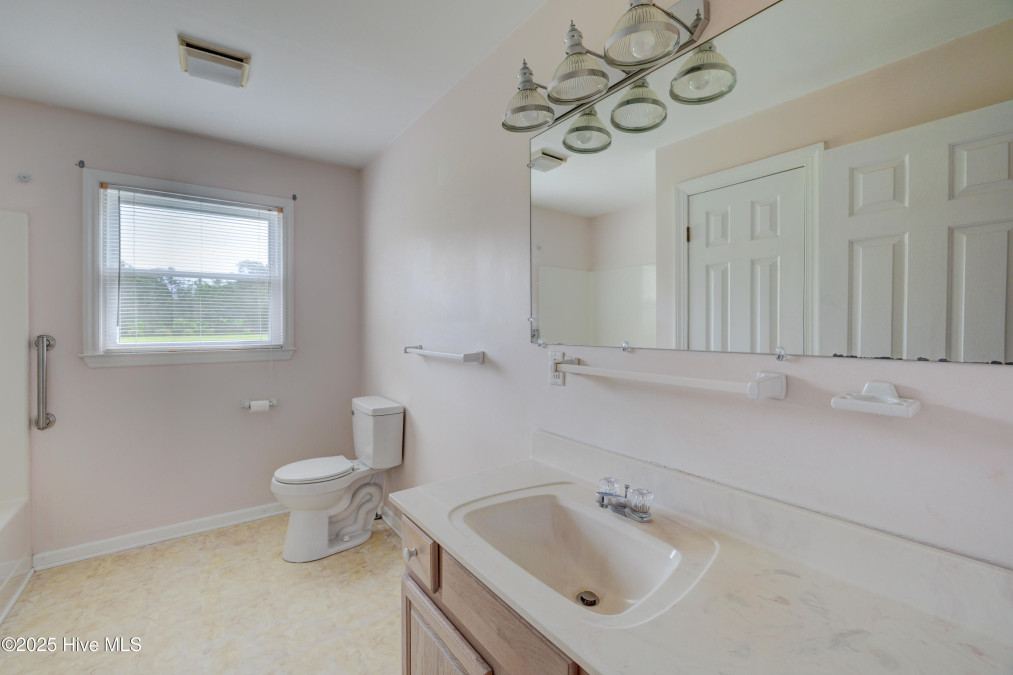 15554 Us Highway 421 Burgaw, NC 28425