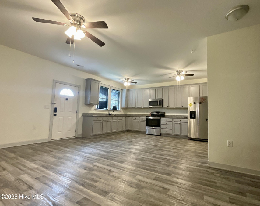 103 Lawrence Dr Elizabeth City, NC 27909