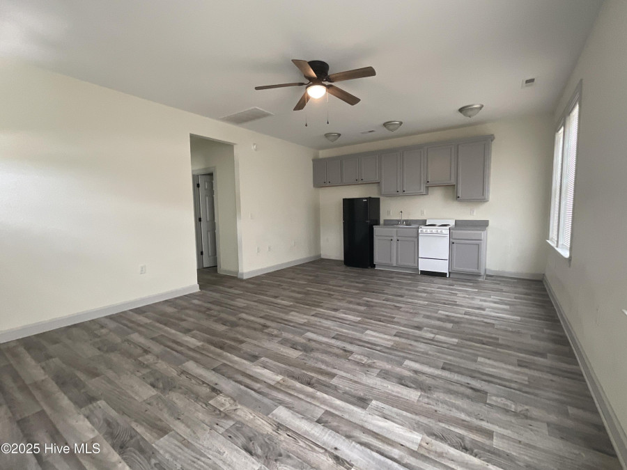 103 Lawrence Dr Elizabeth City, NC 27909