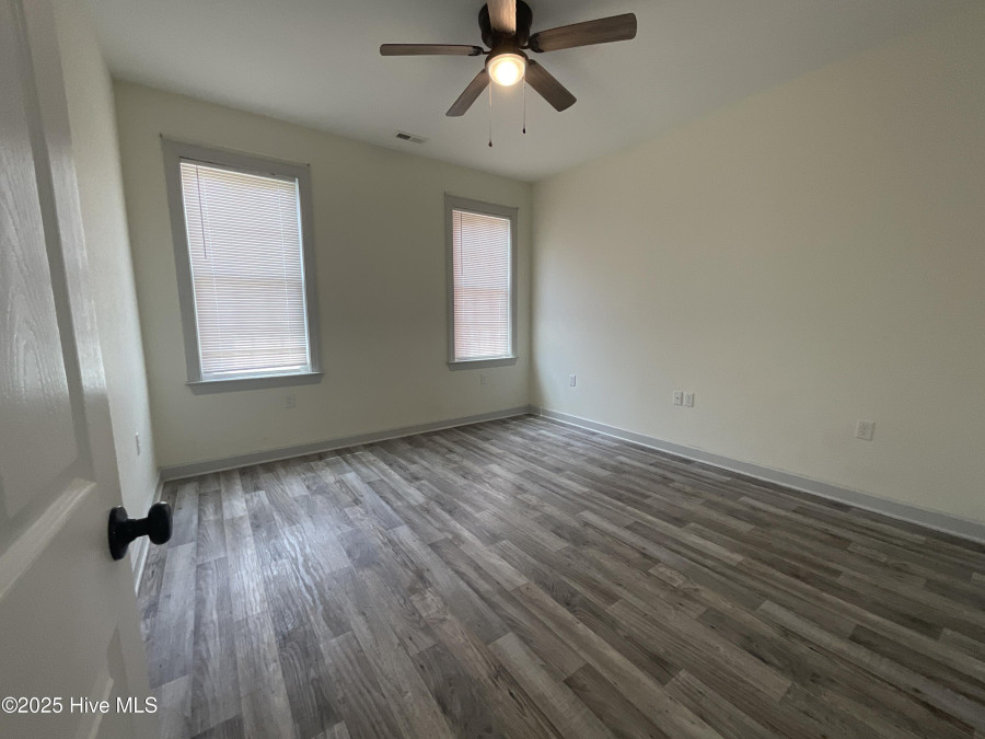 103 Lawrence Dr Elizabeth City, NC 27909