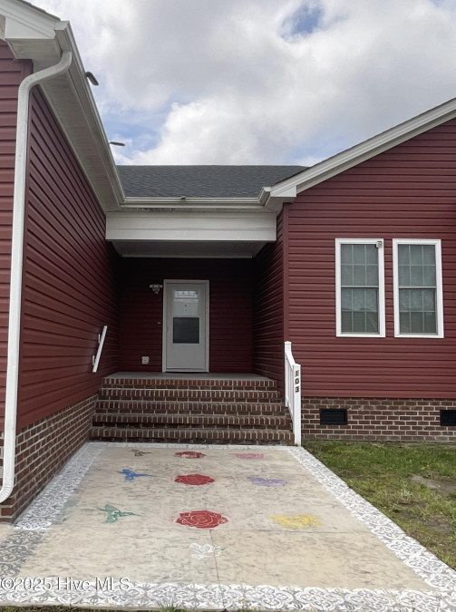 103 Lawrence Dr Elizabeth City, NC 27909