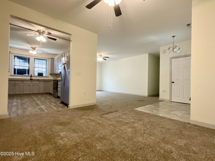 103 Lawrence Dr Elizabeth City, NC 27909