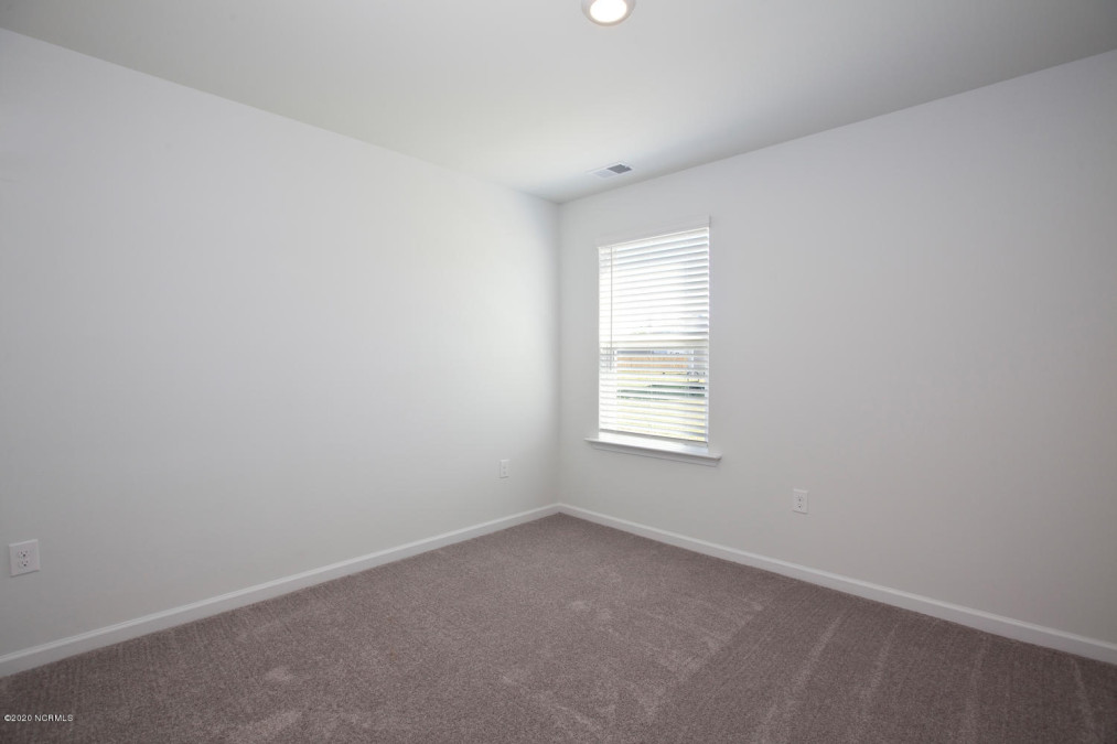 2316 Emerald Ave Castle Hayne, NC 28429