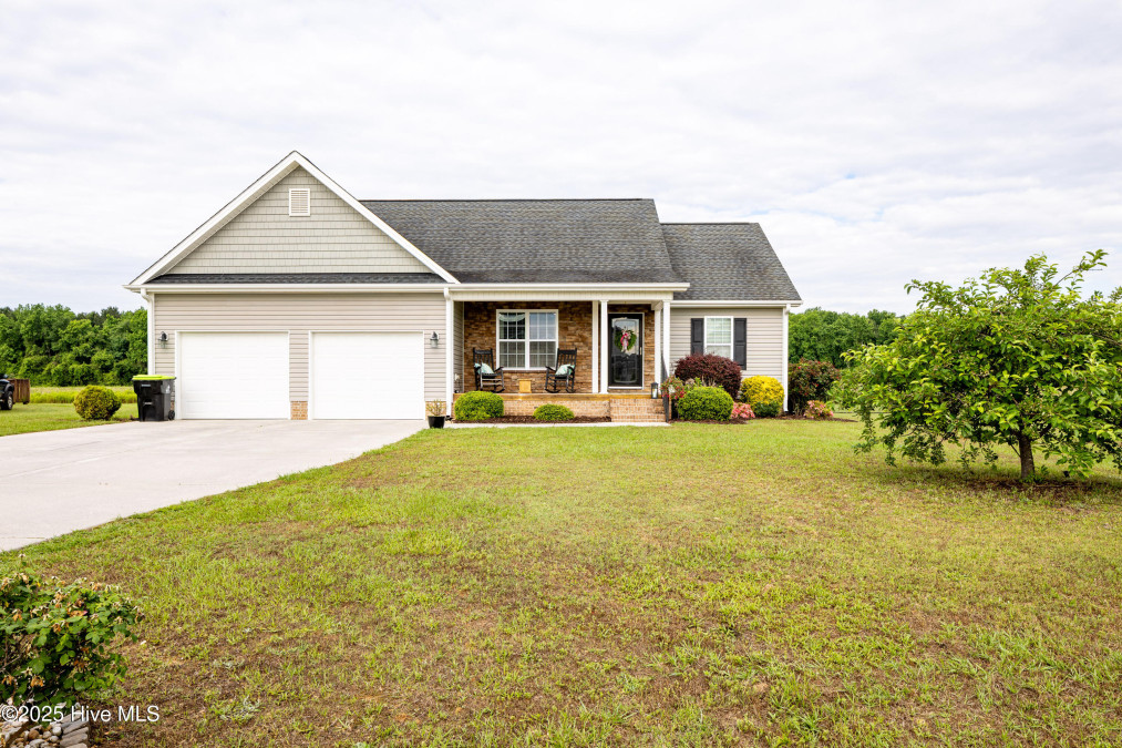 104 Northgate Ln Clinton, NC 28328