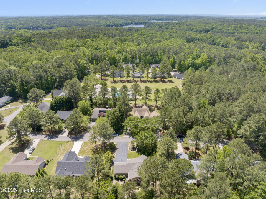 6044 Saint Andrews Dr Sanford, NC 27332