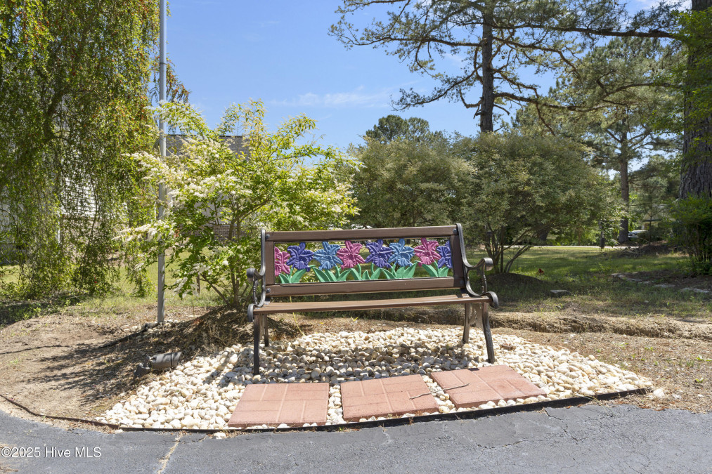 6044 Saint Andrews Dr Sanford, NC 27332