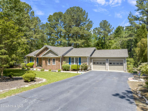 6044 Saint Andrews Dr Sanford, NC 27332