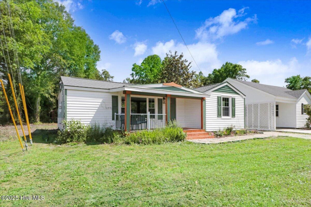 232 Fulcher Landing Rd Sneads Ferry, NC 28460